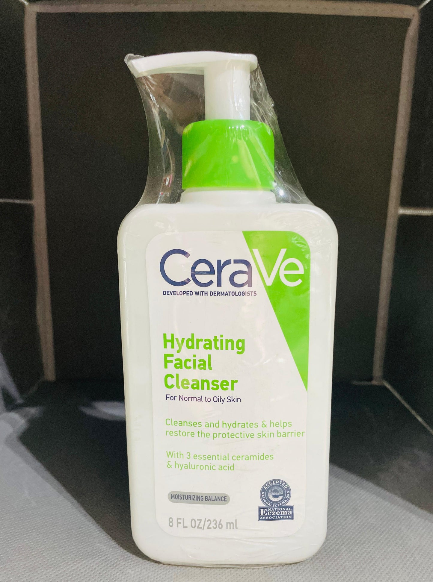 Cerave Hydrating Facial Cleanser