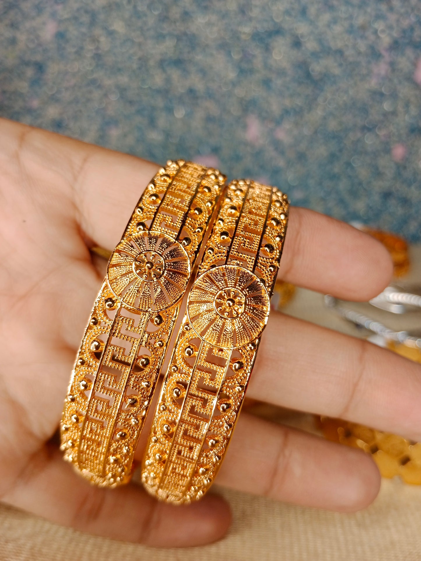 Gold-polish size 2.8