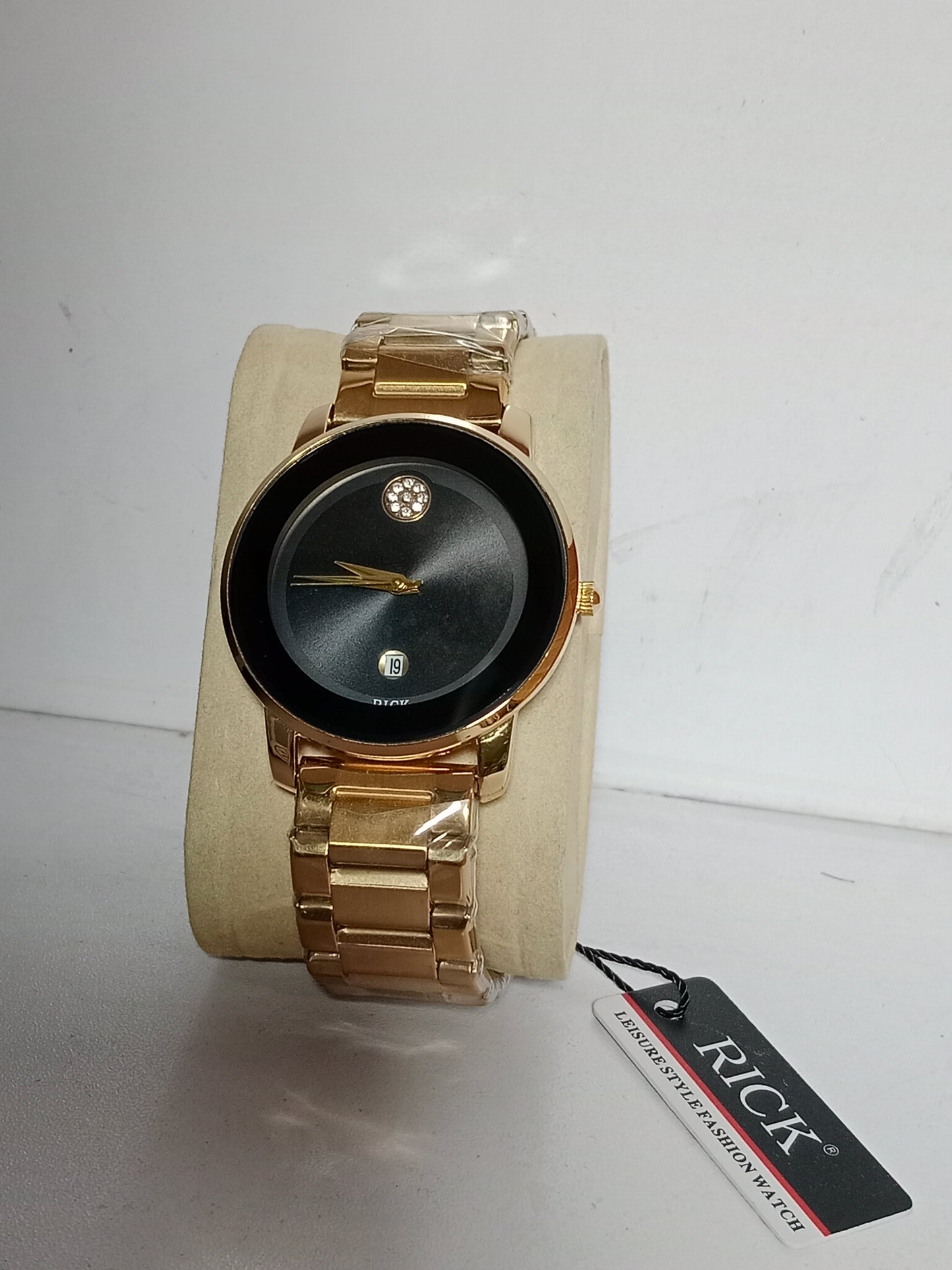 Rick Luxury Gold Fashion Watch – Black Dial