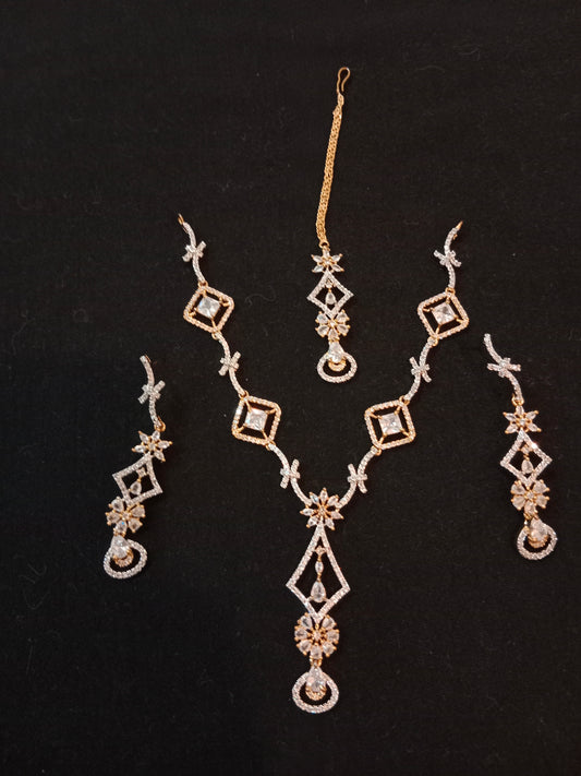 Elegant Bridal Jewelry Set – Necklace, Earrings & Maang Tikka